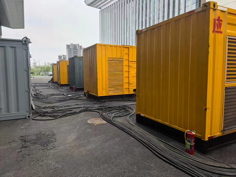 秦州不同季节柴油发电机组保养有哪些注意事项?